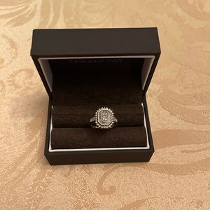 Gold ring with miniature diamonds. Size 7